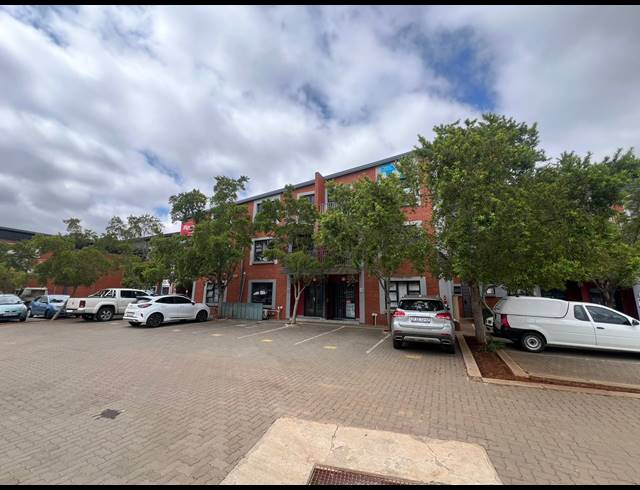 355M² WAREHOUSE TO LET IN HENNOPSPARK